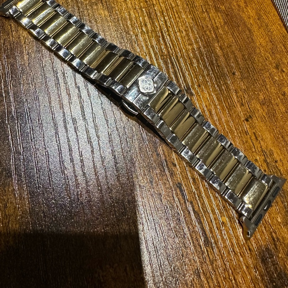 Kendra Scott Dira 3 Link Watch Band in Two Tone Stainless Steel